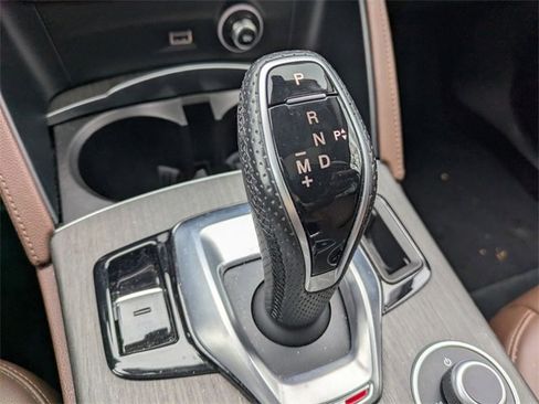 Used 2021 Alfa Romeo Stelvio Ti w/ Premium Package image 16