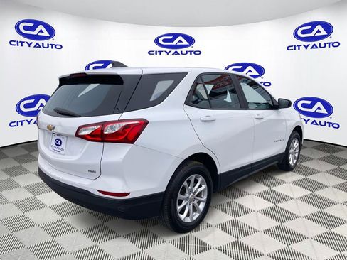Used 2021 Chevrolet Equinox LS AWD/4WD image 3