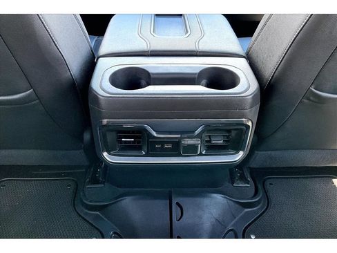 Used 2022 GMC Sierra 1500 AT4 w/ AT4 Premium Package AWD/4WD image 33