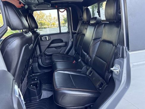 Used 2021 Jeep Gladiator Mojave AWD/4WD image 13