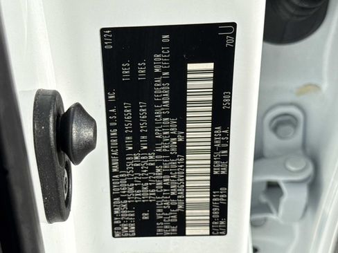 Used 2024 Toyota Corolla Cross SE image 31