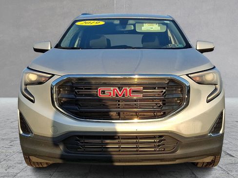 Certified 2019 GMC Terrain SLE FWD image 2