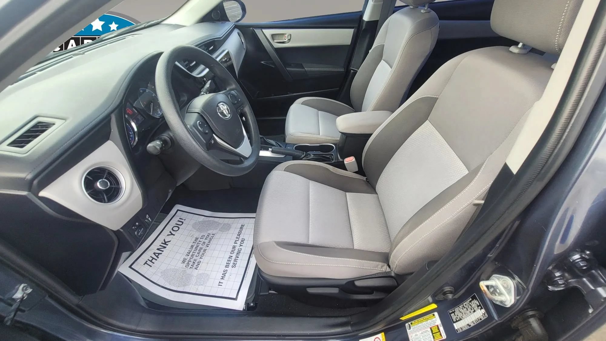 Used 2017 Toyota Corolla LE FWD image 11