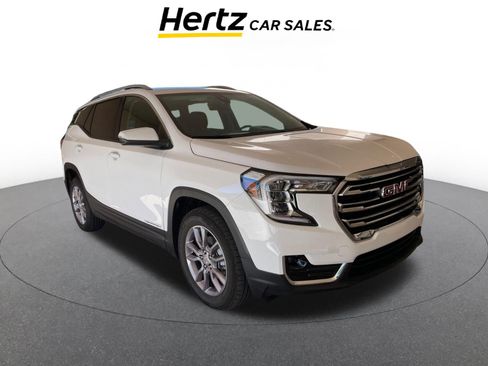 Used 2024 GMC Terrain SLT image 1