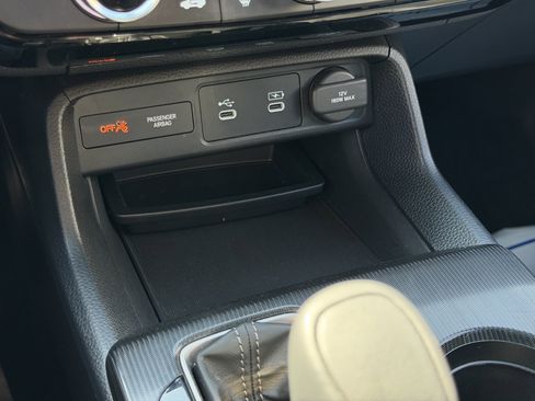 Used 2025 Honda Civic Sport image 24