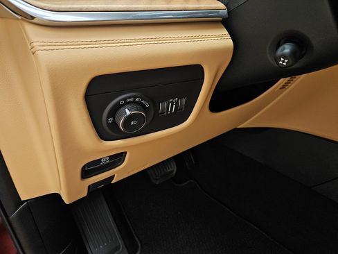New 2026 Jeep Grand Cherokee L Summit AWD/4WD image 15