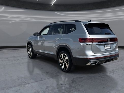 New 2026 Volkswagen Atlas SE FWD image 5