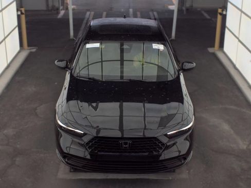 Used 2025 Honda Accord Sport image 2