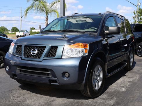 Used 2013 Nissan Armada SV image 2
