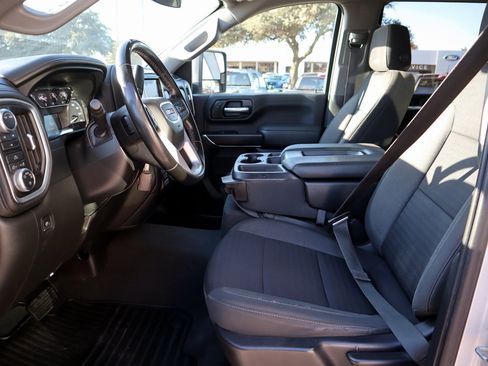 Used 2023 GMC Sierra 2500 SLE image 24