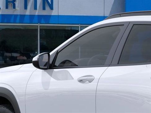 New 2026 Chevrolet Trax LT w/ Driver Confidence Package image 18