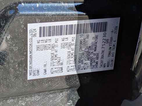 Used 2024 Nissan Rogue SV image 25