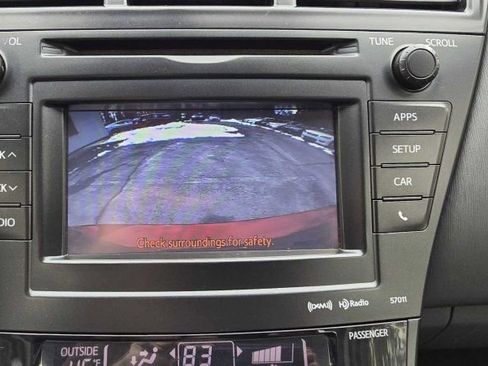 Used 2013 Toyota Prius V Five image 21