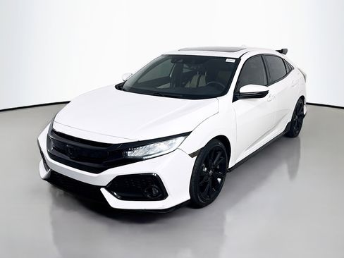 Used 2017 Honda Civic Sport Touring image 4