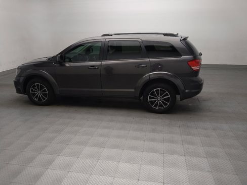 Used 2018 Dodge Journey SE w/ Popular Equipment Group FWD image 3