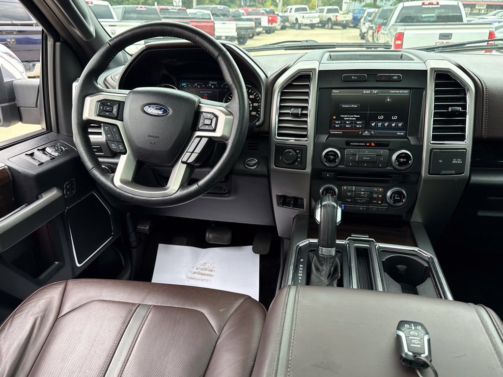 Used 2015 Ford F150 Platinum w/ Equipment Group 701A Luxury AWD/4WD image 12