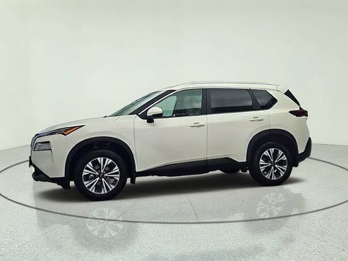 Used 2022 Nissan Rogue SV w/ SV Premium Package AWD/4WD image 3