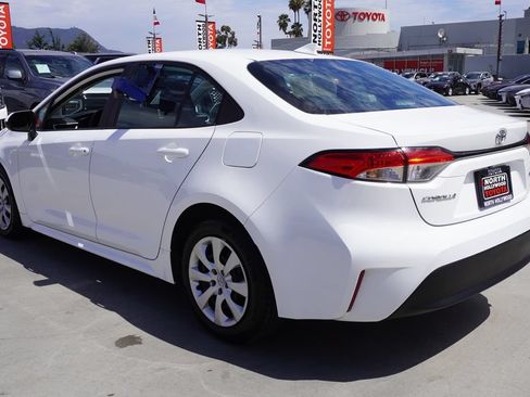 Certified 2024 Toyota Corolla LE FWD image 5