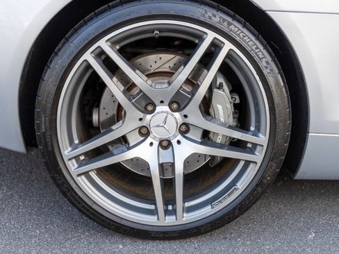 Used 2011 Mercedes-Benz SLS AMG Coupe image 11