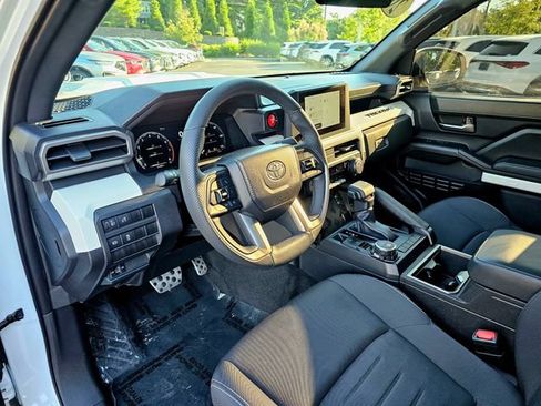 Used 2024 Toyota Tacoma TRD Sport AWD/4WD image 13