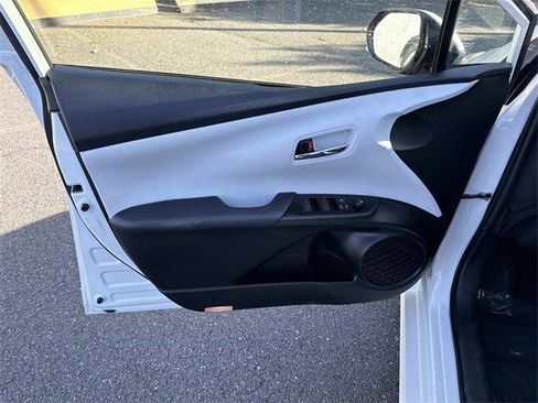 Used 2019 Toyota Prius L Eco image 13