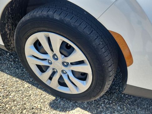 Used 2022 Kia Soul LX FWD image 16