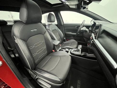 Used 2023 Kia Forte GT-Line w/ GT-Line Premium Package FWD image 34