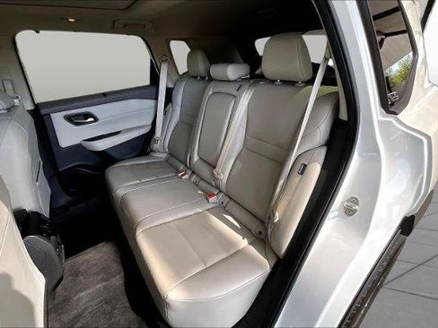 Certified 2023 Nissan Rogue SV w/ SV Premium B Package FWD image 20