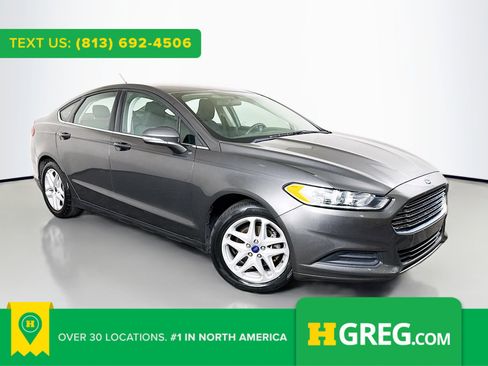 Used 2016 Ford Fusion SE image 1