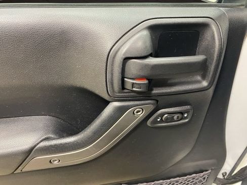 Used 2012 Jeep Wrangler Unlimited Sport w/ PWR Convenience Group AWD/4WD image 13