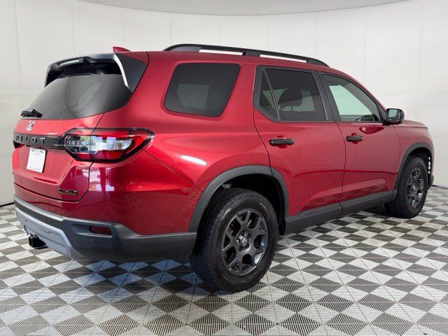 Used 2024 Honda Pilot TrailSport image 8