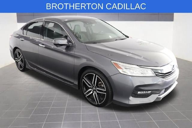 Used 2017 Honda Accord Touring image 9