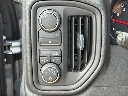 Used 2024 Chevrolet Silverado 2500 Custom w/ Custom Value Package image 17