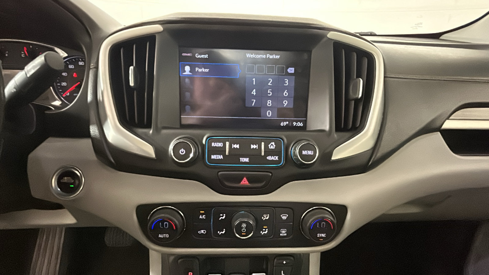 Used 2018 GMC Terrain SLT w/ Preferred Package AWD/4WD image 27