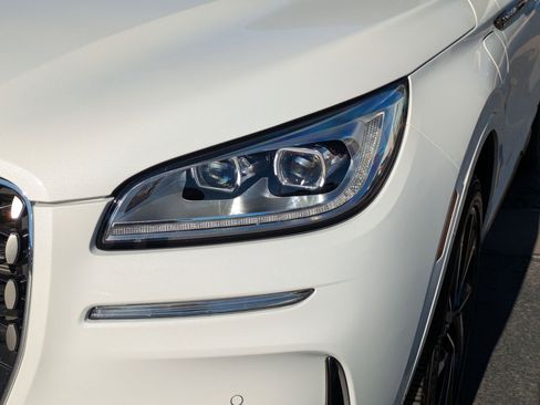 Used 2024 Lincoln Corsair Grand Touring w/ Equipment Group 301A image 10