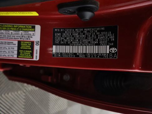 Used 2019 Toyota Corolla LE image 41