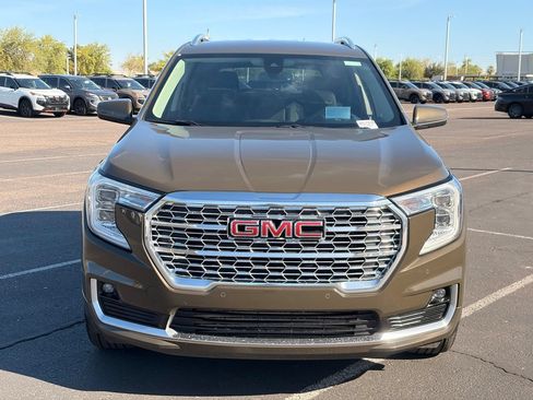 Used 2023 GMC Terrain Denali AWD/4WD image 9
