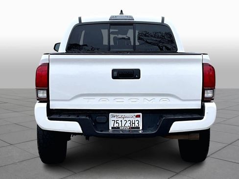 Used 2020 Toyota Tacoma SR w/ SR Convenience Package image 3