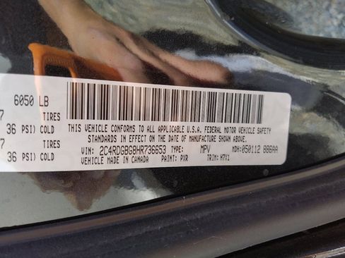 Used 2017 Dodge Grand Caravan SE w/ Power Window Group FWD image 33