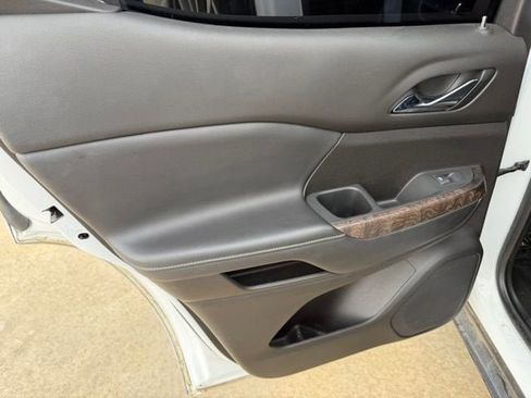 Used 2021 GMC Acadia Denali image 14