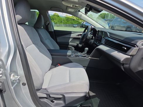 Used 2026 Toyota Camry LE w/ Convenience Package FWD image 15