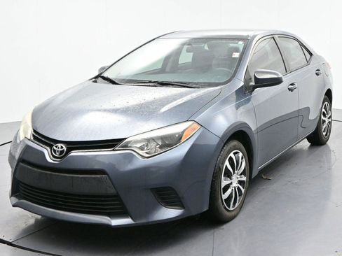 Used 2014 Toyota Corolla LE image 3
