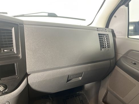 Used 2009 Dodge Ram 2500 Truck SXT AWD/4WD image 25