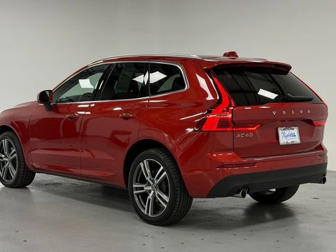Used 2020 Volvo XC60 T5 Momentum w/ Protection Package Premier image 3