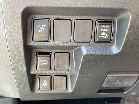 New 2026 Nissan Frontier SV w/ SV Convenience Package RWD image 30