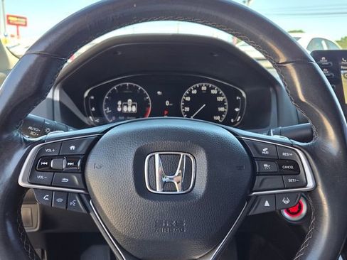 Used 2021 Honda Accord Touring image 25