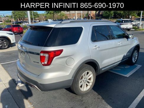 Used 2016 Ford Explorer XLT w/ Equipment Group 201A FWD image 3