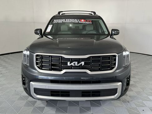Used 2024 Kia Telluride S FWD image 3