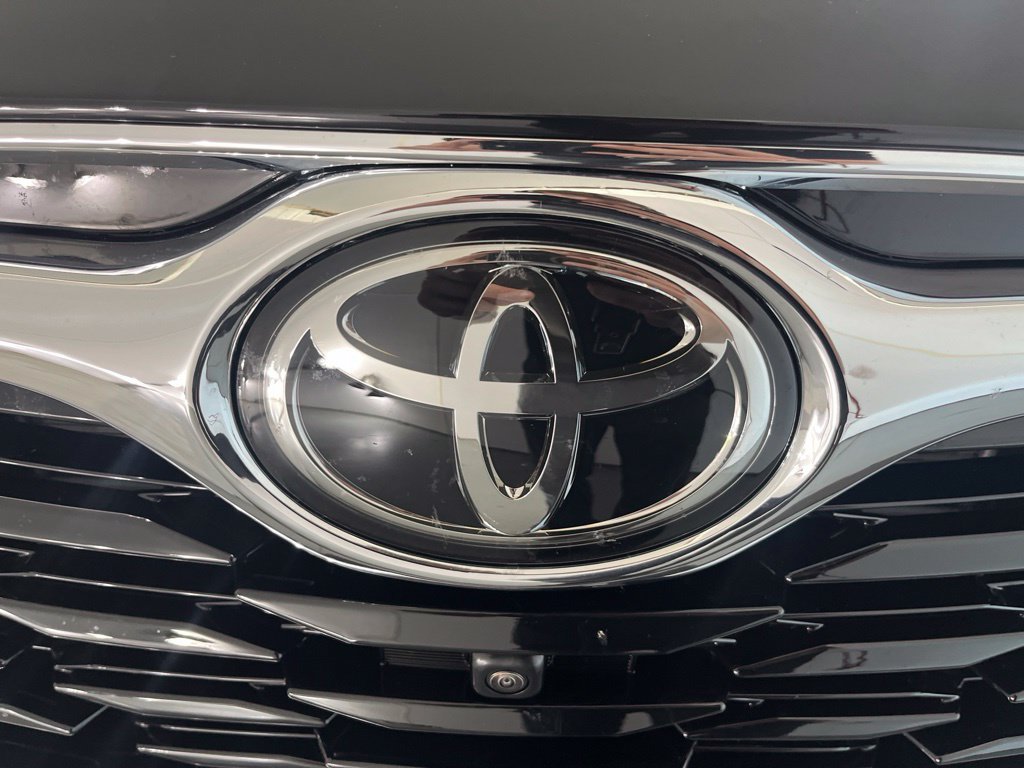 Used 2026 Toyota Highlander Platinum AWD/4WD image 36