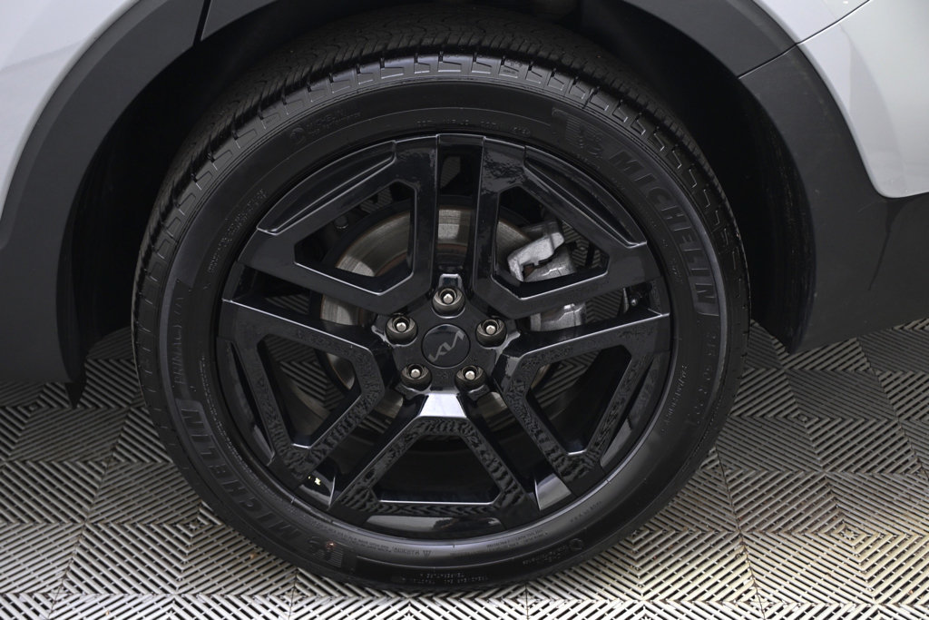 Used 2025 Kia Telluride EX X-Line AWD/4WD image 20